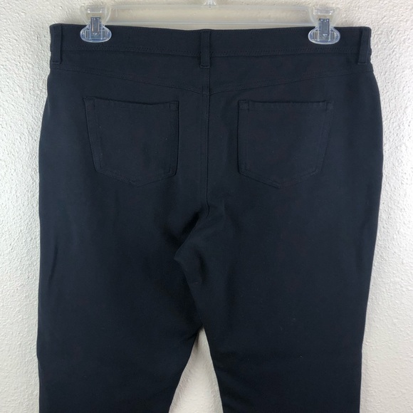 Chico’s Black Crop - Picture 3 of 6